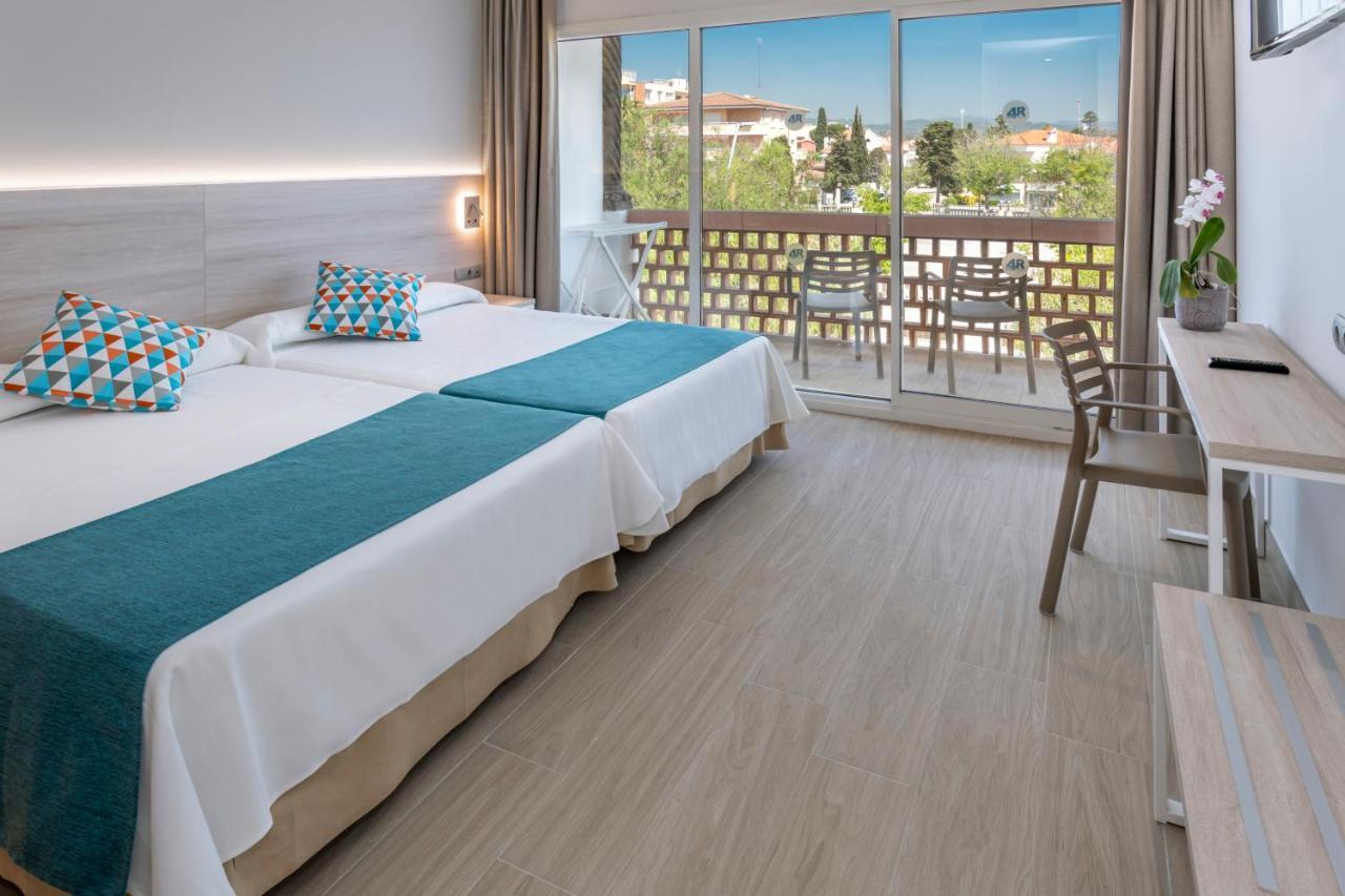 4R Gran Europe Hotel โกมาร์รูกา ภายนอก รูปภาพ