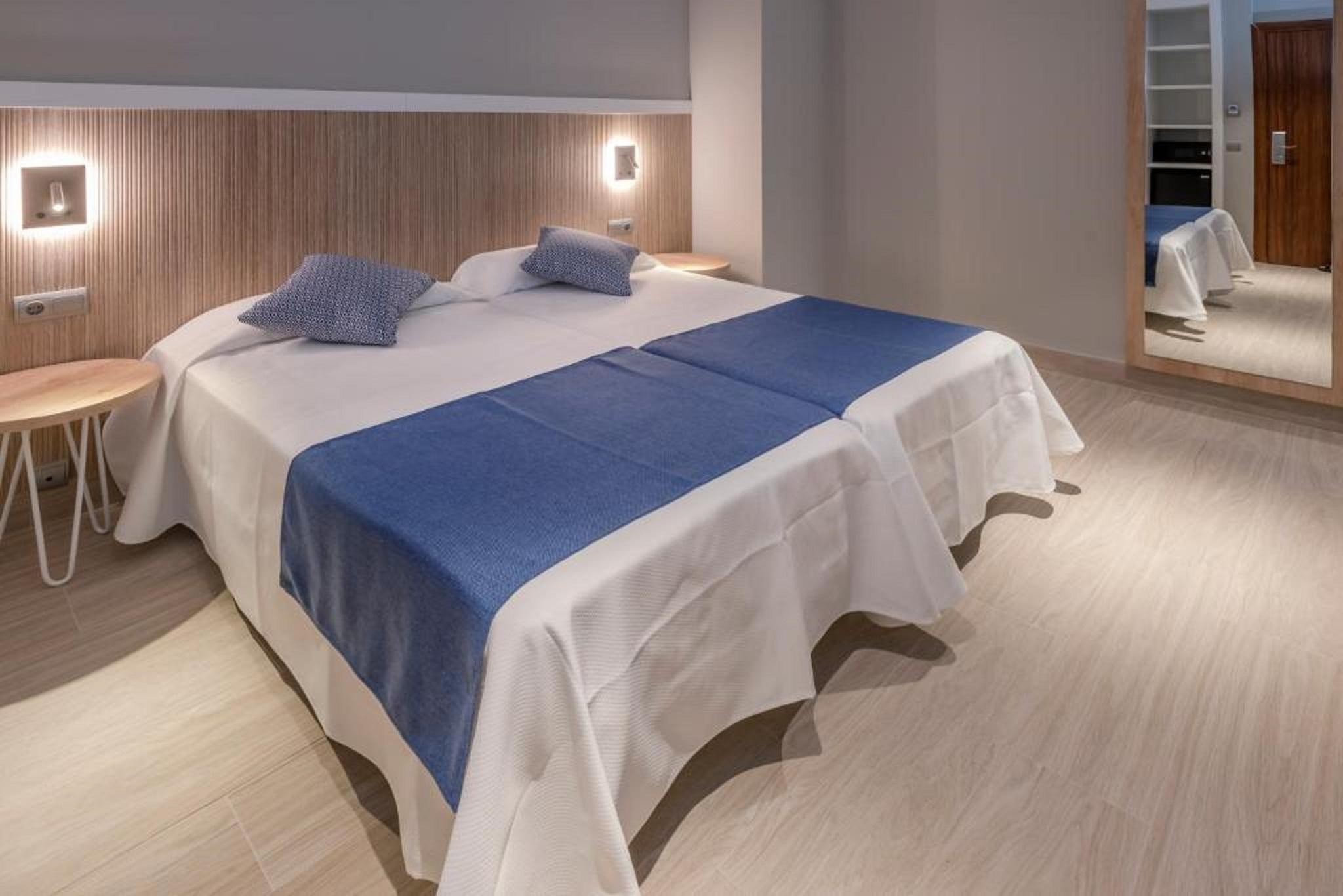 4R Gran Europe Hotel โกมาร์รูกา ภายนอก รูปภาพ