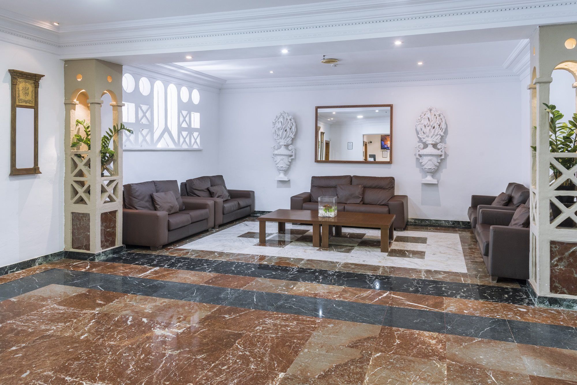 4R Gran Europe Hotel โกมาร์รูกา ภายนอก รูปภาพ